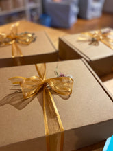 Tea & Chocolate Snuggly Local Gift Box