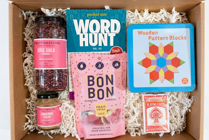 Brightened Pop and Play gift box in landscape format